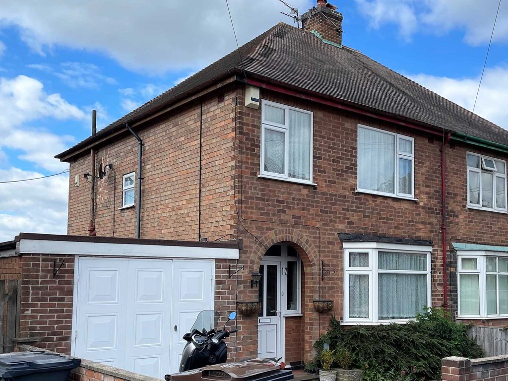 3 bed semidetached house for sale in St Michaels Avenue, Gedling NG4