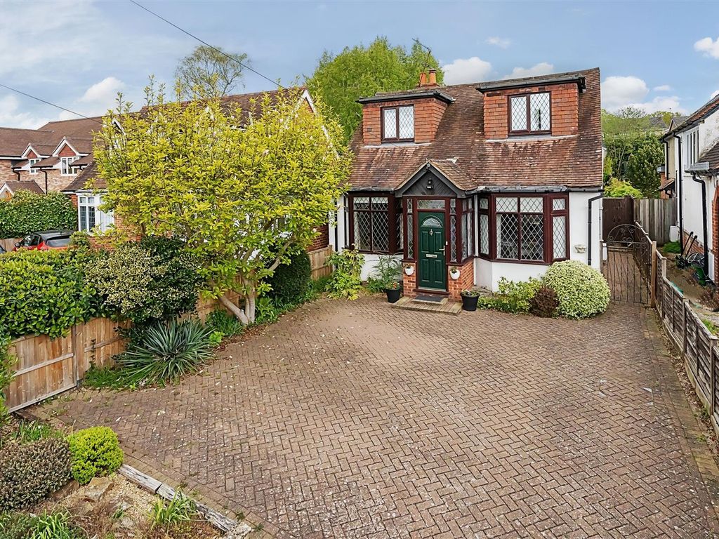3 bed detached house for sale in Oxford Road, Wokingham, Berkshire RG41