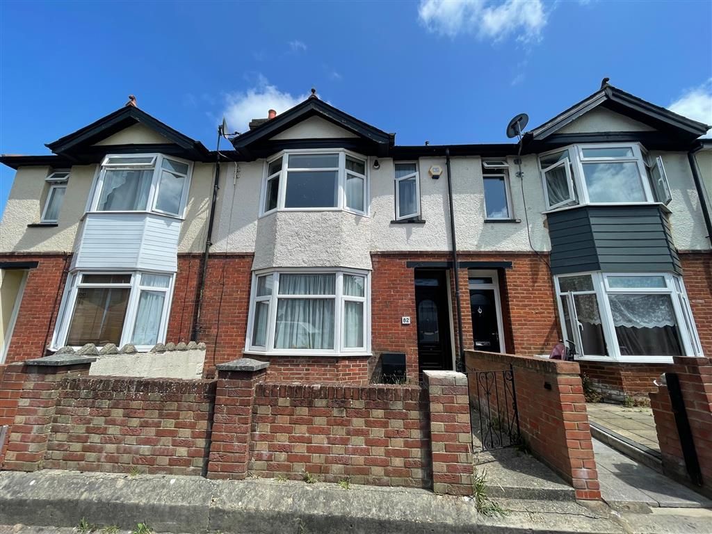 3 bed terraced house for sale in Junction Road, Totton, Southampton