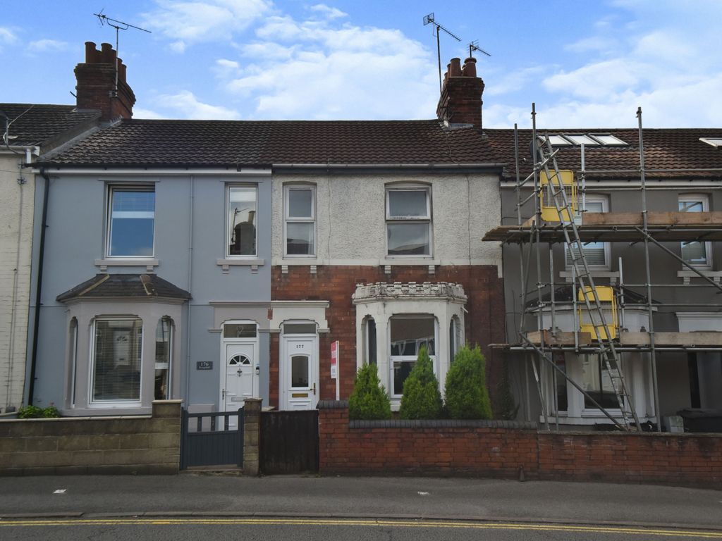 3 bed terraced house for sale in Kingshill Road, Swindon SN1 Zoopla
