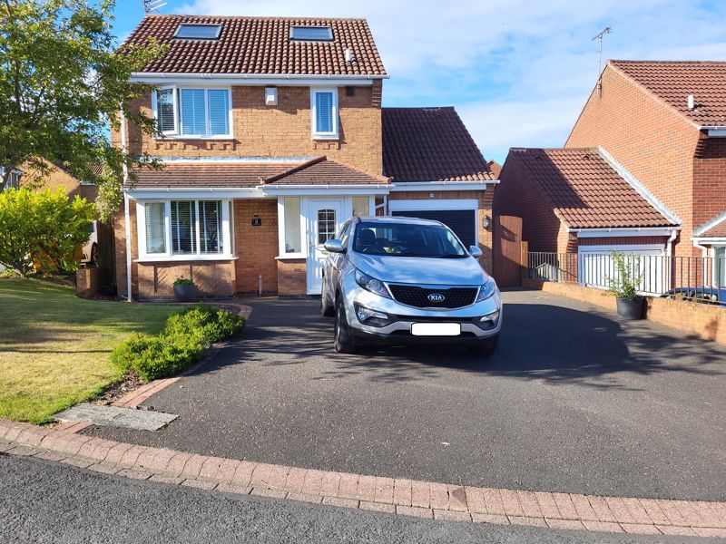 3 bed detached house for sale in Carisbrooke, Bedlington NE22 Zoopla
