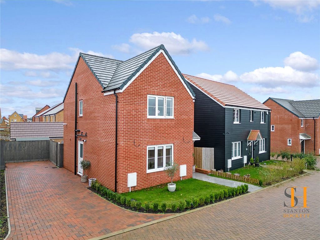 3 bed detached house for sale in Wren Street, Gilden Park, Old Harlow
