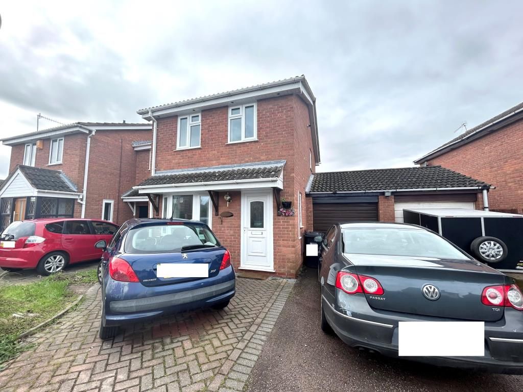 3 bed detached house to rent in Primrose Crescent, Worcester WR5, £