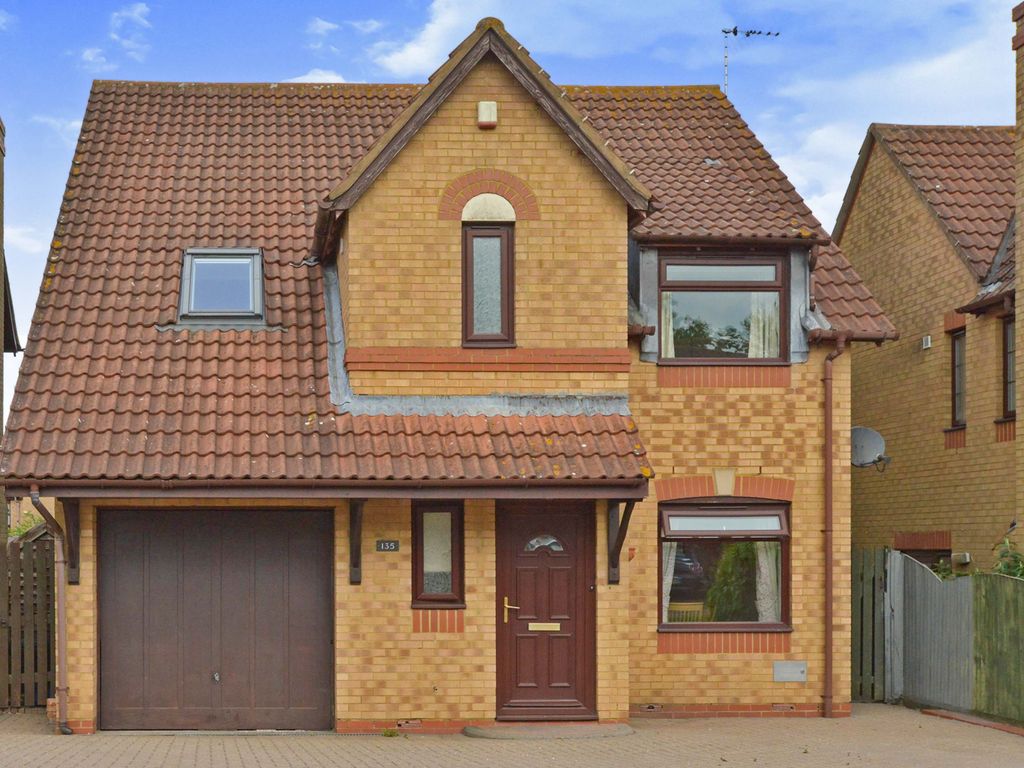4 bed detached house for sale in Crowborough Lane, Kents Hill, Milton