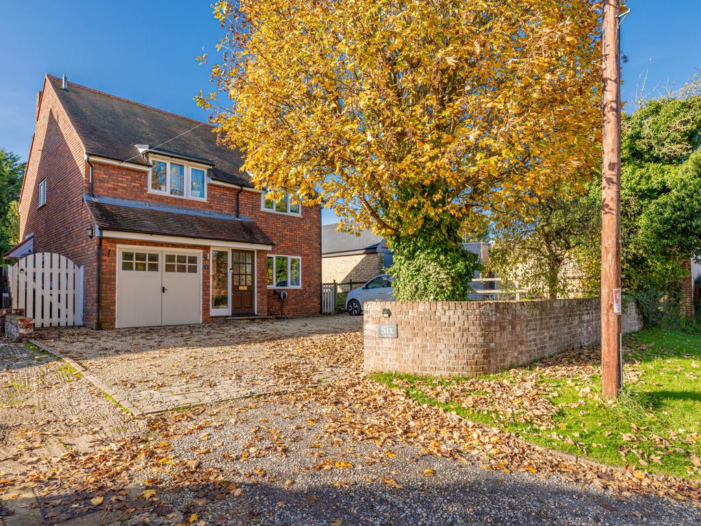 4 bed detached house for sale in Thornton Road, Lower End, Thornborough