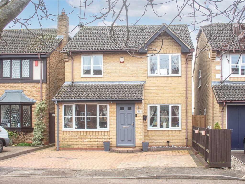 4 bed detached house for sale in Carvers Croft, Woolmer Green