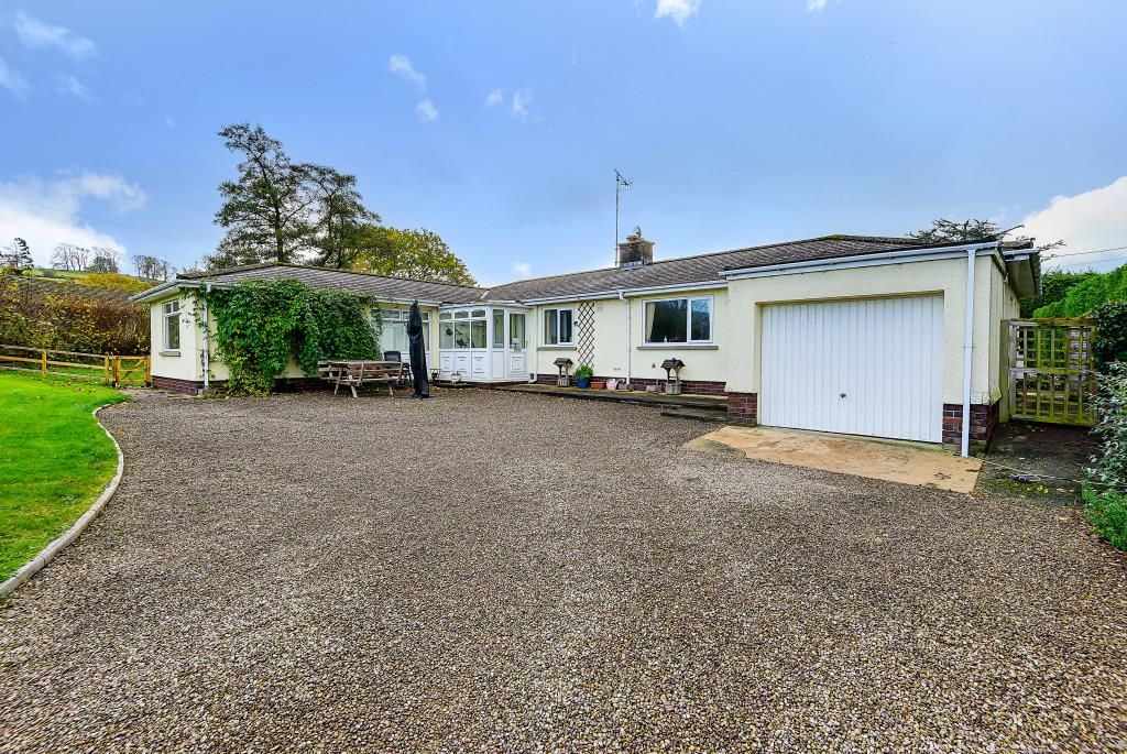 3 bed detached bungalow for sale in Hay On Wye, Trefecca Between Hay On