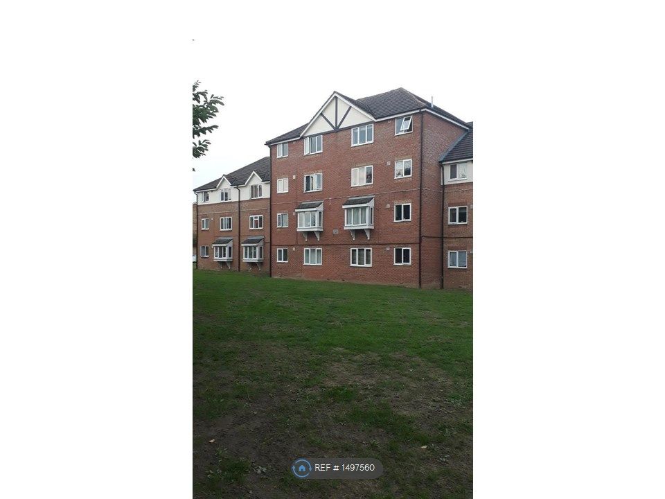 2 bed flat to rent in Pioneer Way, Watford WD18 Zoopla
