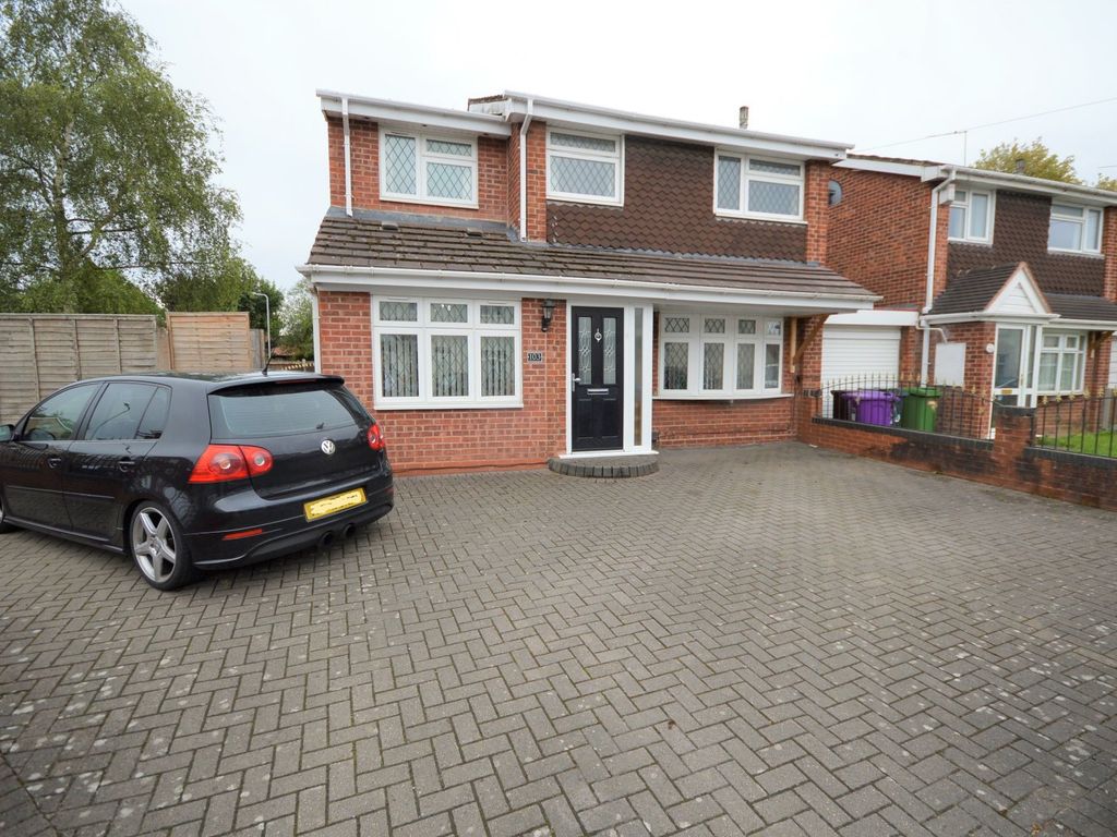 4 bed detached house to rent in Lowe Street, Wolverhampton, West