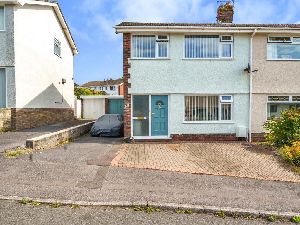 3 bed semidetached house for sale in Croftfield Crescent, Newton