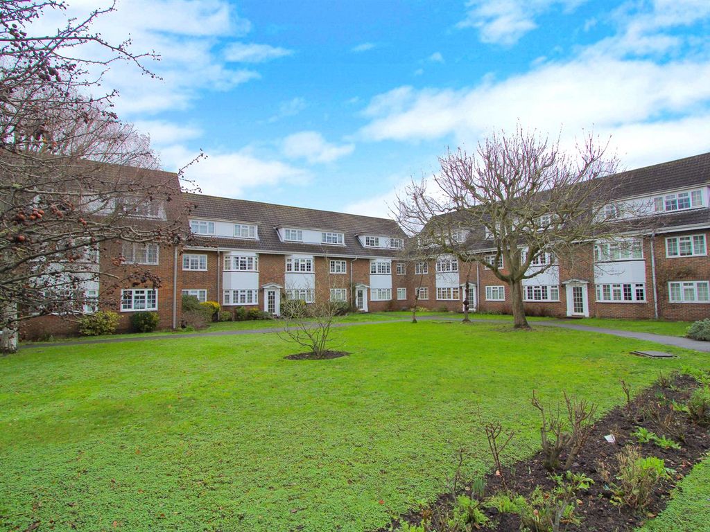 1 bed flat for sale in Sycamore Close, Carshalton SM5 Zoopla