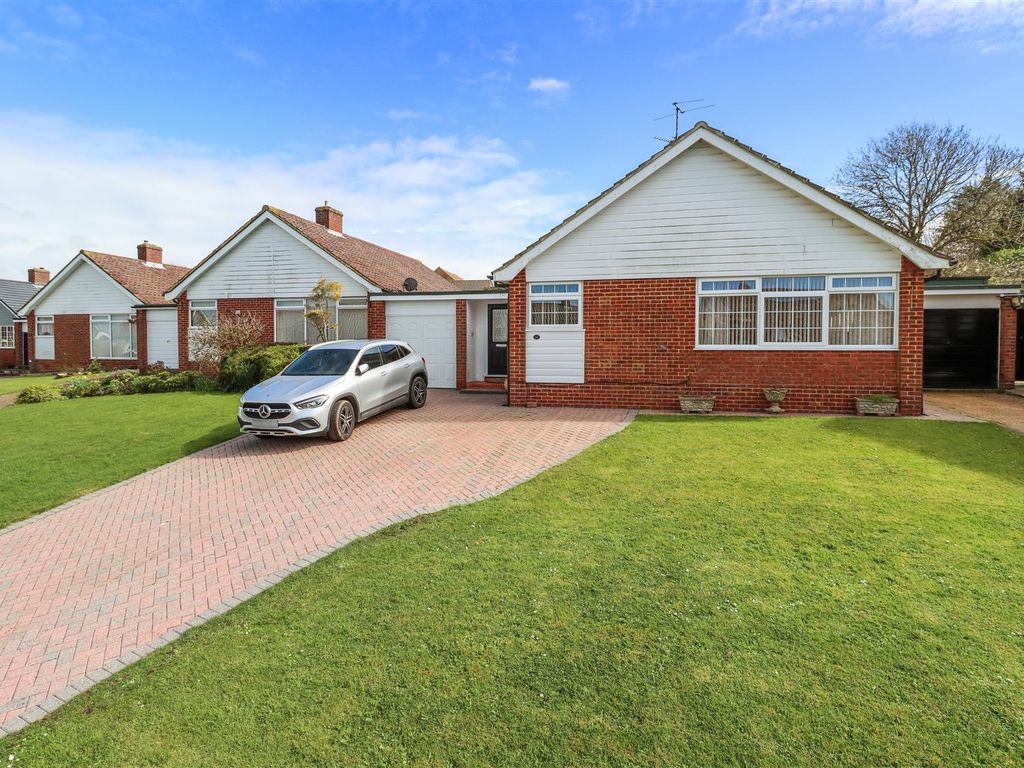 2 bed detached bungalow for sale in Winchester Way, Willingdon, Eastbourne BN22, £450,000 Zoopla