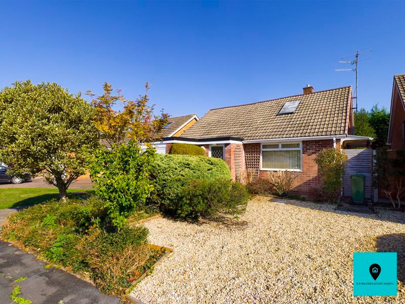 2 bed detached bungalow for sale in Long Mynd Avenue, Up Hatherley