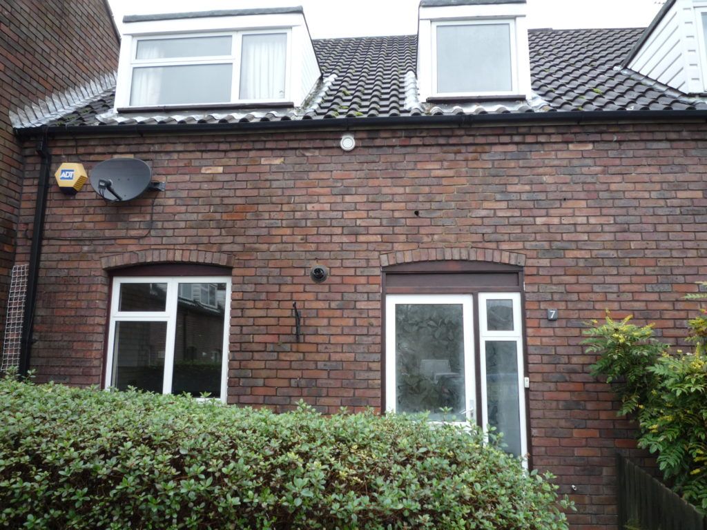 3 bed terraced house to rent in Homestead, Cranleigh GU6, £1,450 pcm