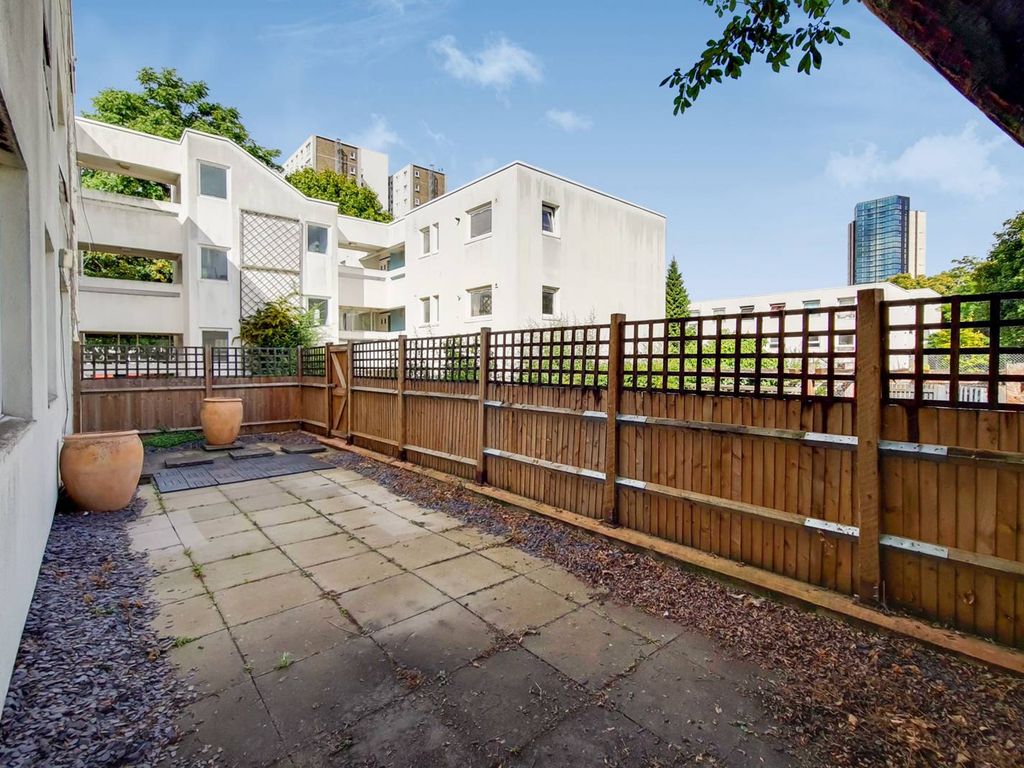 3 bed flat for sale in Barleycorn Way, Limehouse, London E14 Zoopla