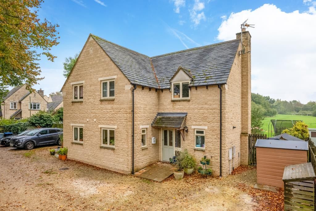3 bed semidetached house for sale in Charlbury, Oxfordshire OX7, £