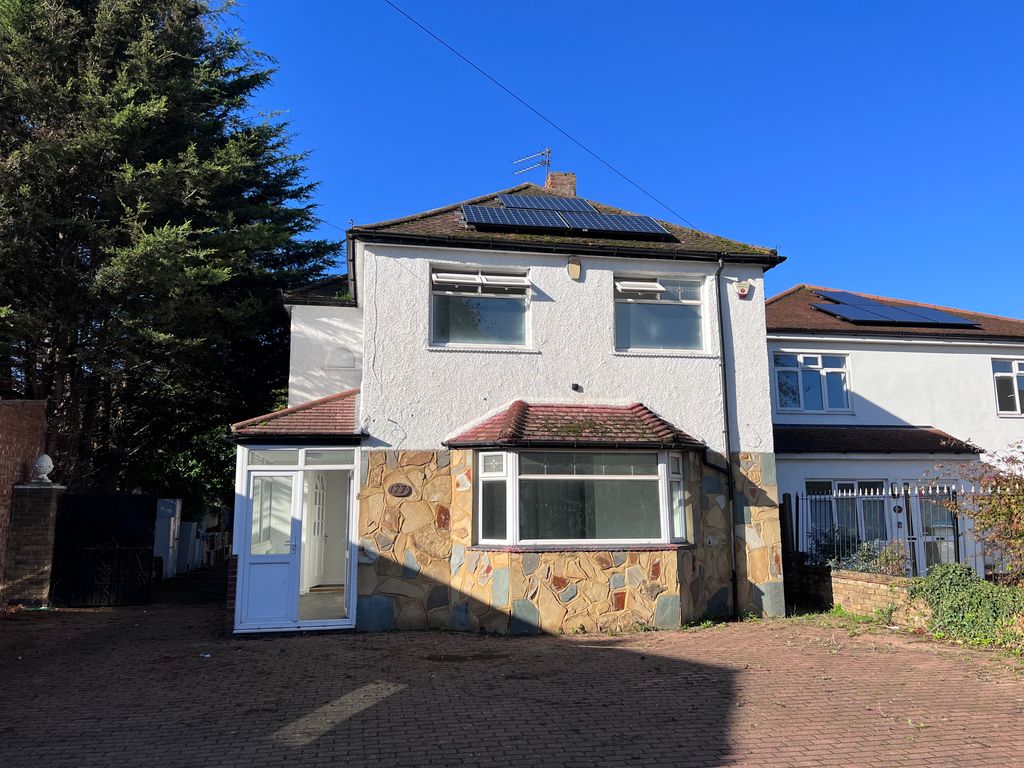 Block of flats for sale in Mawney Road, Romford, Essex RM7 Zoopla