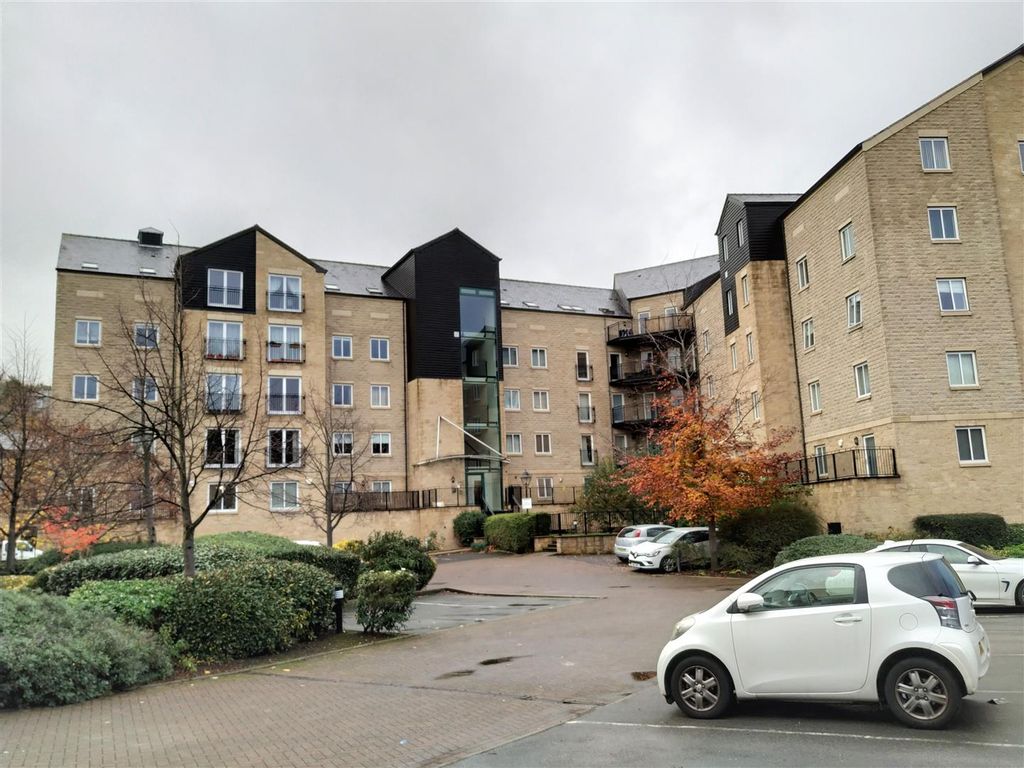 2 bed flat to rent in Ellis Court, Textile Street, Maizebrook, Dewsbury