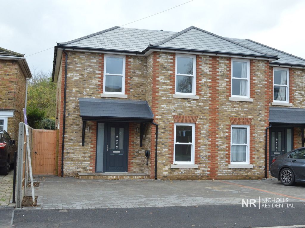 New home, 3 bed semidetached house for sale in Chessington Road, West