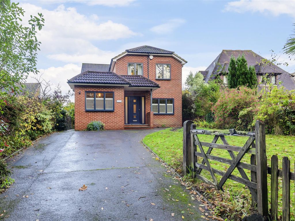 4 bed detached house for sale in Prestwick Lane, Grayswood, Haslemere