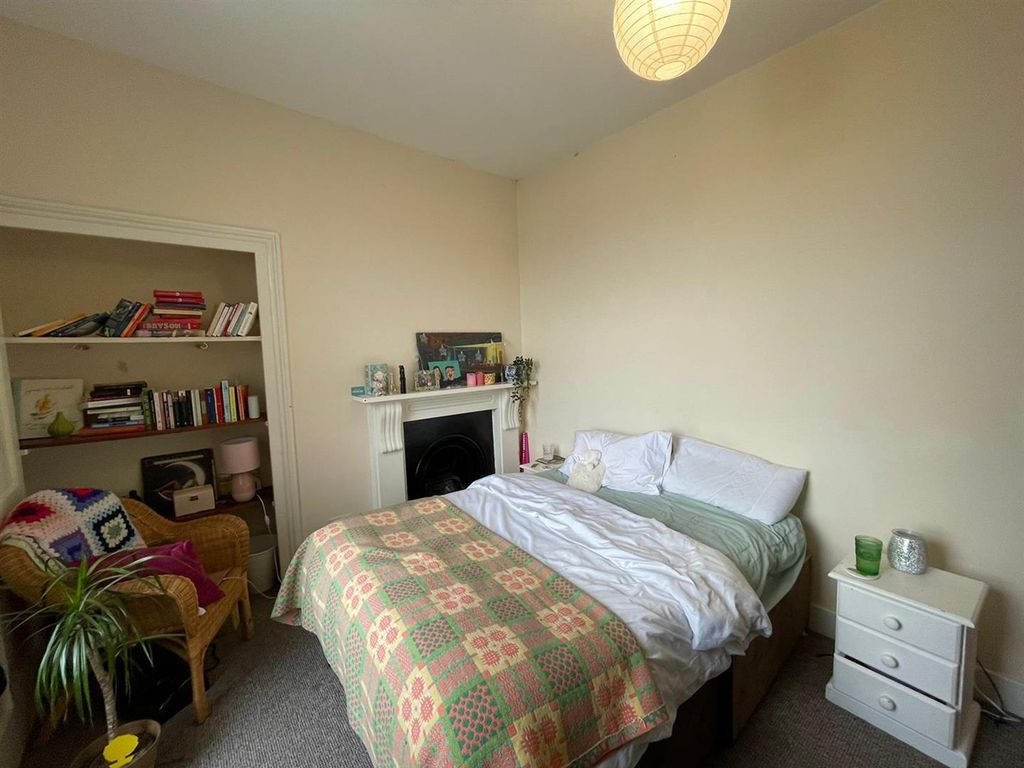 2 bed flat to rent in Greenbank Road, Flat 5, Plymouth PL4 Zoopla