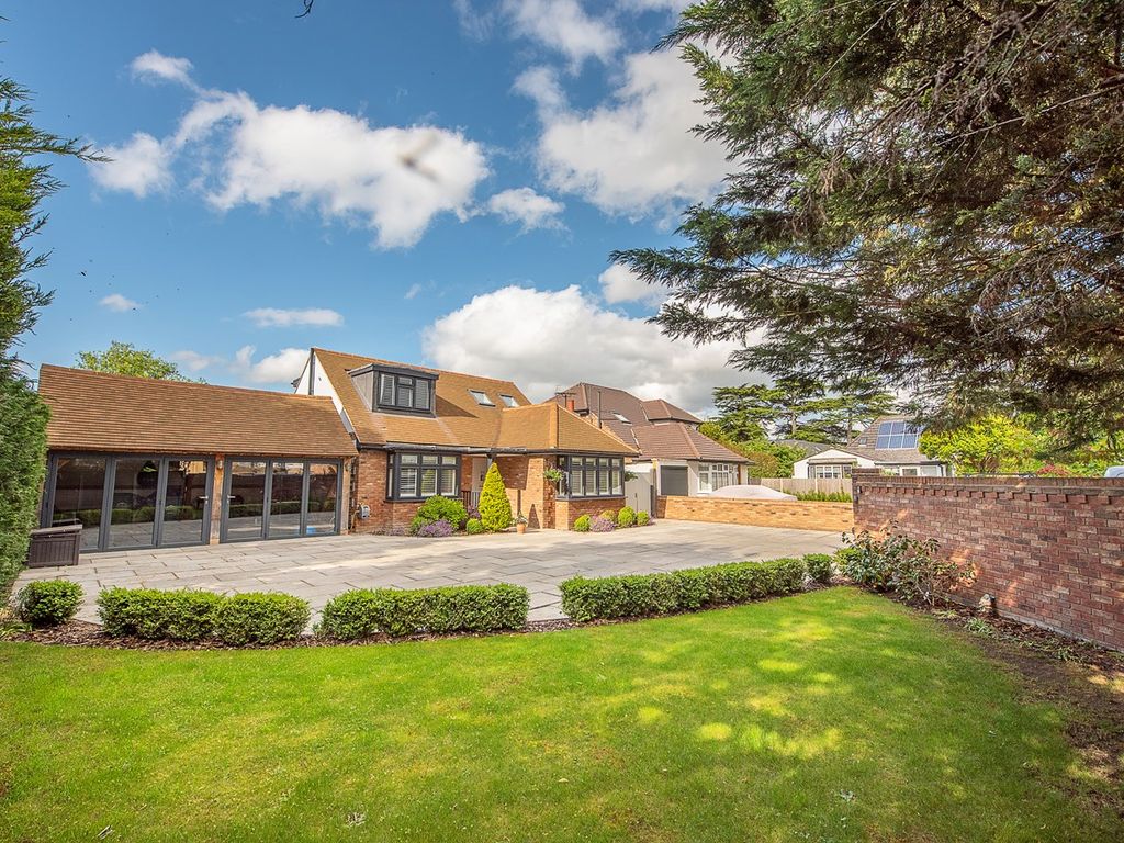 4 bed detached house for sale in Penton Hall Drive, StainesUponThames TW18 Zoopla