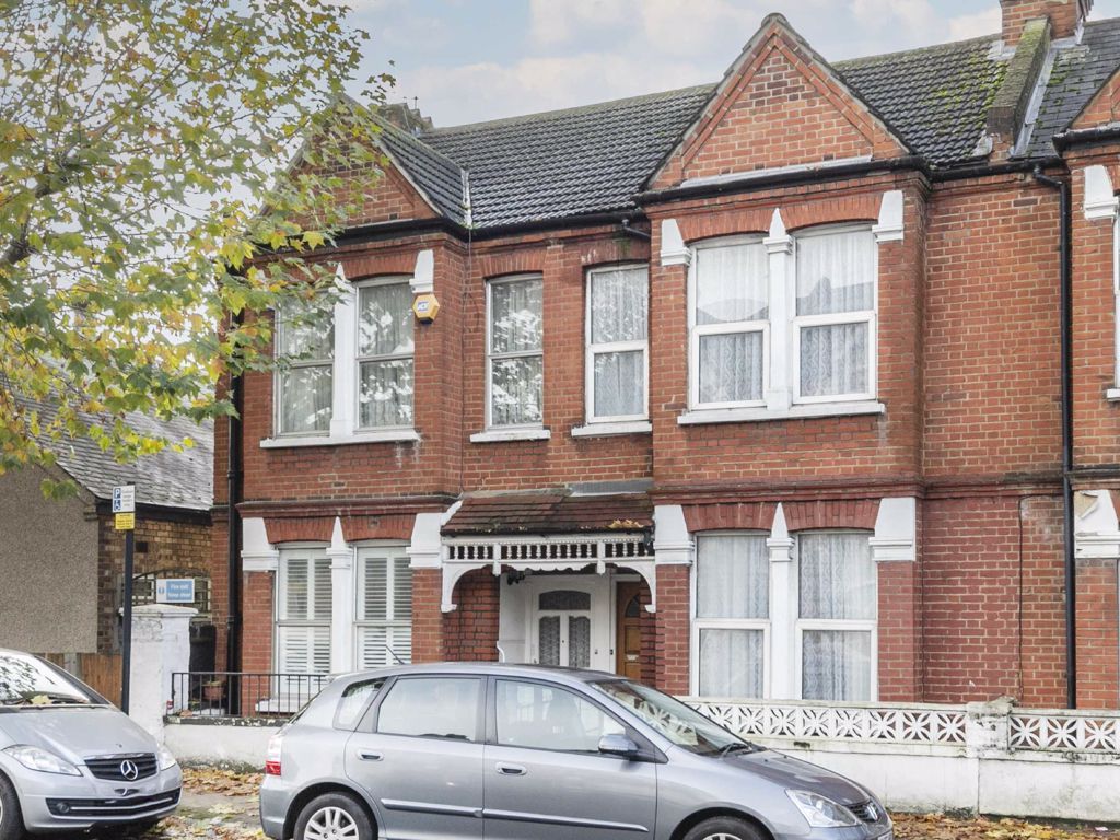 2 bed property for sale in Southcroft Road, London SW16 Zoopla