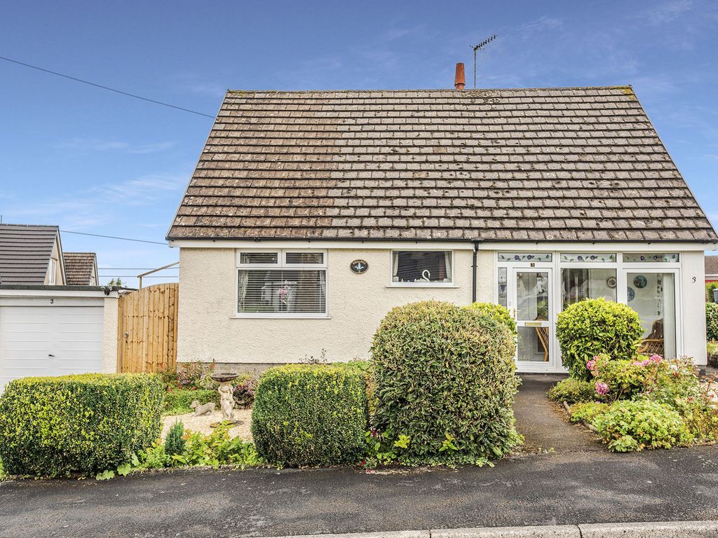 3 bed detached bungalow for sale in Paddock Way, Storth LA7, £370,000