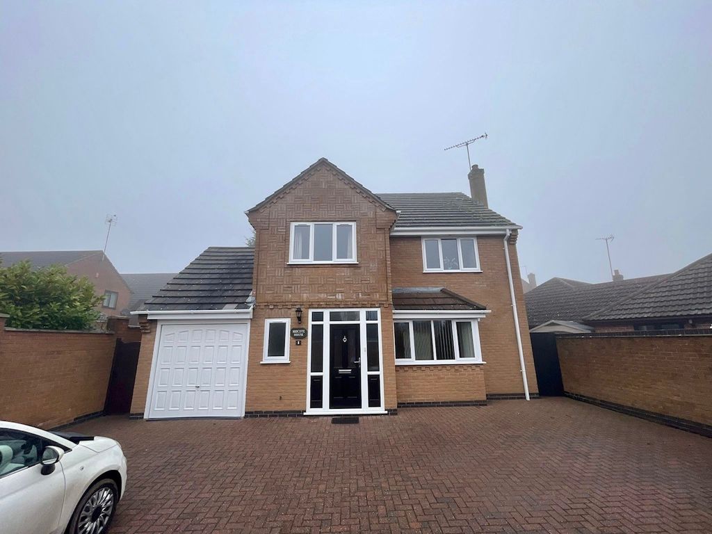 3 bed property to rent in Lavenham Close, Nuneaton CV11 Zoopla