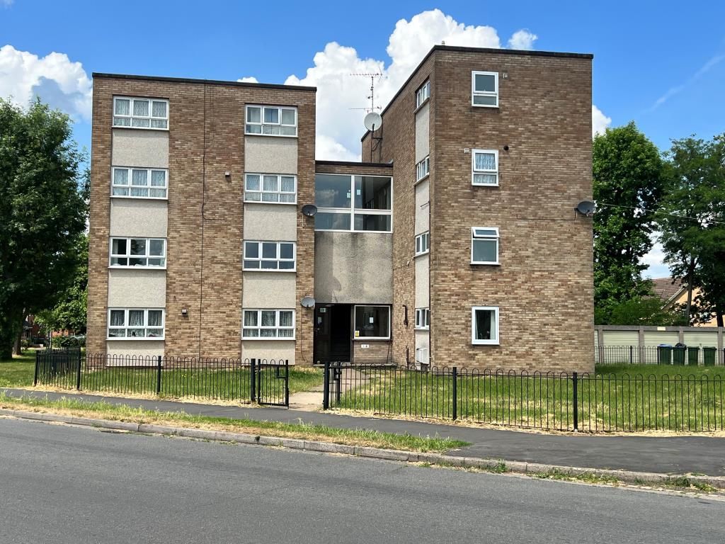 2 bed flat to rent in Simpson Place, Aylesbury HP21 Zoopla