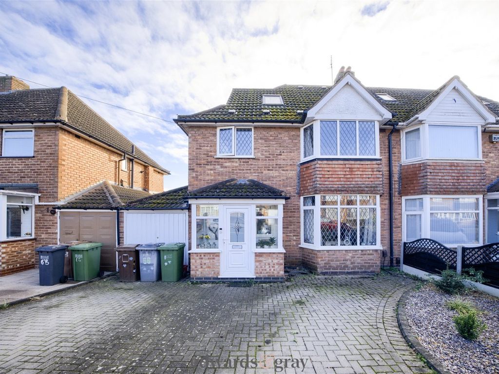 4 bed semidetached house for sale in Blandford Avenue, Castle Bromwich