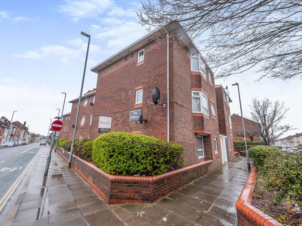 2 bed flat for sale in Twyford Avenue, Portsmouth, Hampshire PO2, £