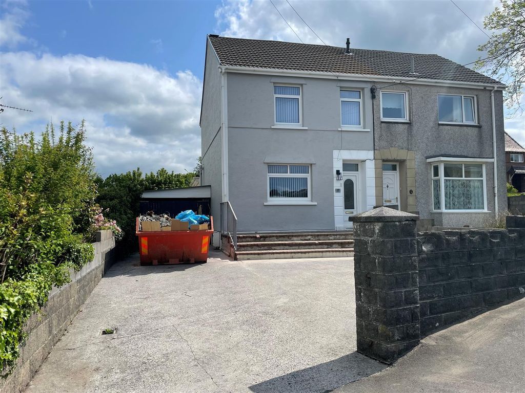 3 bed semidetached house for sale in Heol Llanelli, Trimsaran