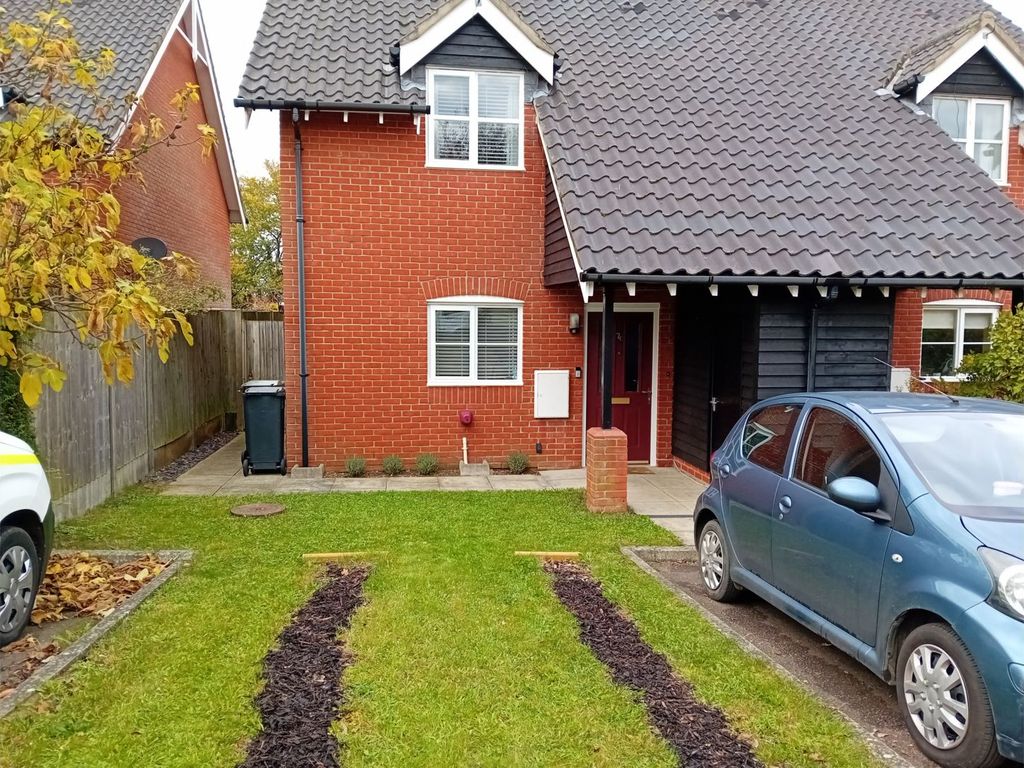 2 bed semidetached house for sale in Windyridge Road, Bury St. Edmunds