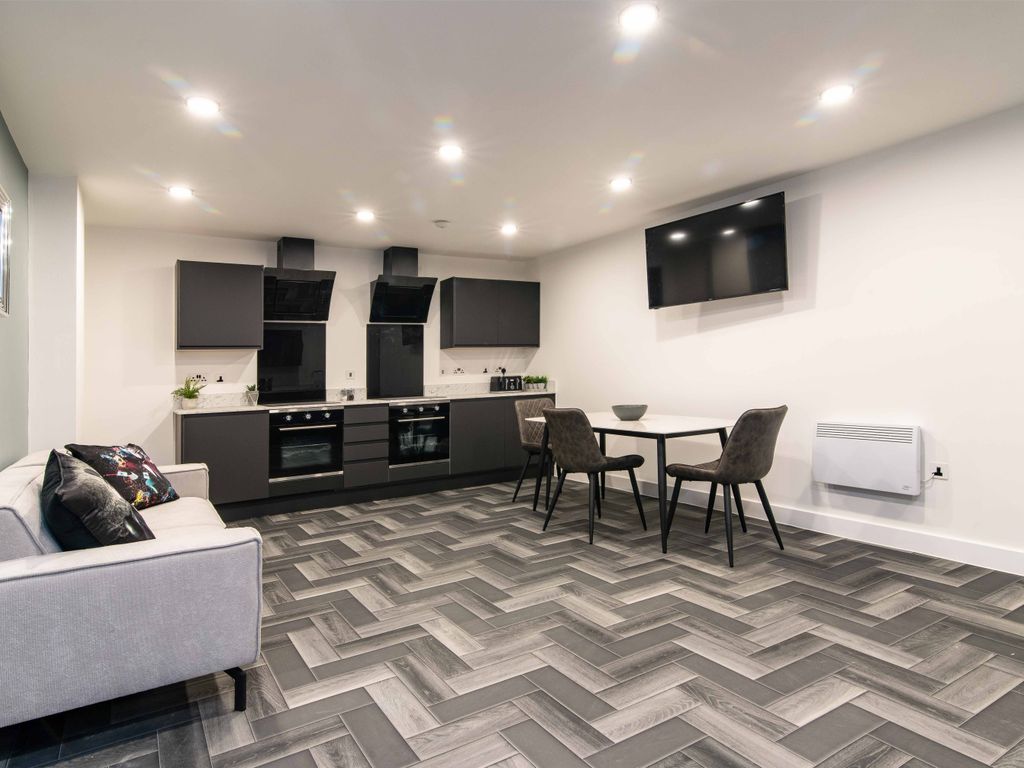 1 bed flat to rent in Graduation House, High Road, Beeston, Nottingham