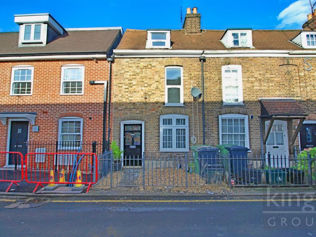 3 bed property for sale in Park Lane, Cheshunt, Waltham Cross EN8, £