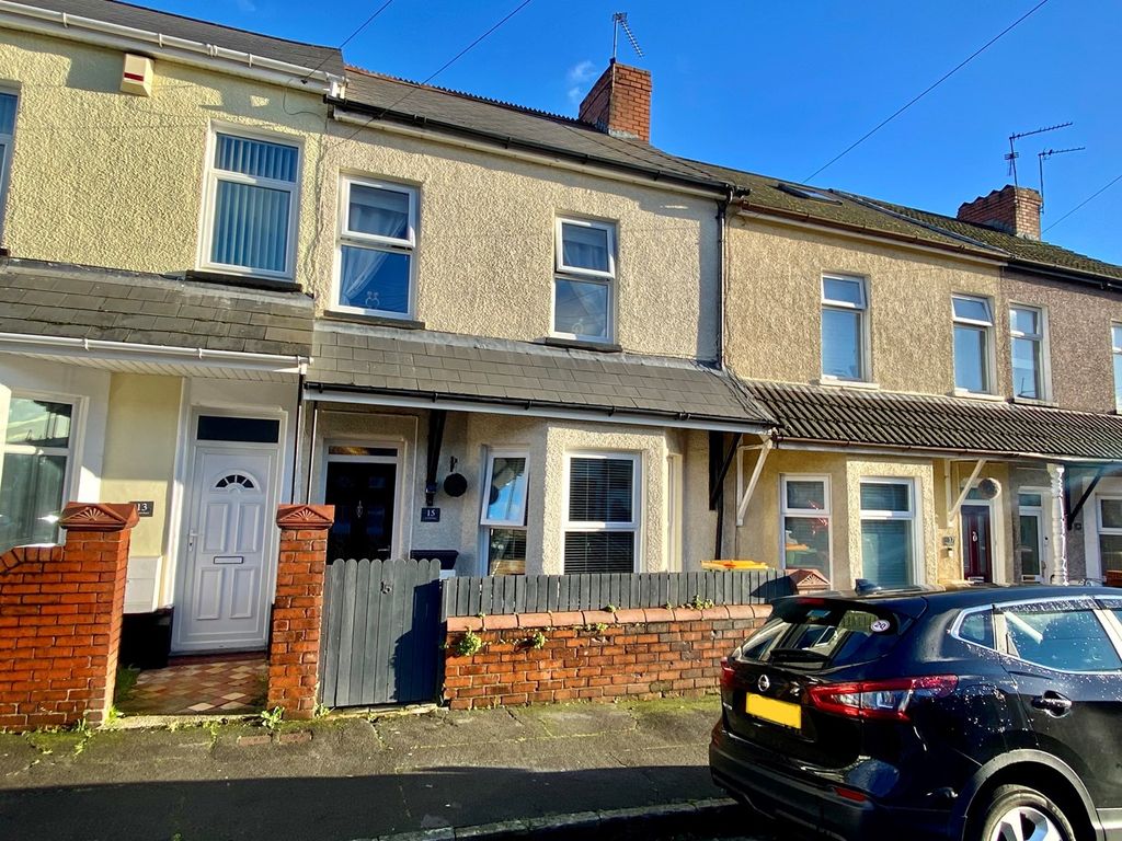 3 bed terraced house for sale in Arundel Road, Newport NP19, £225,000