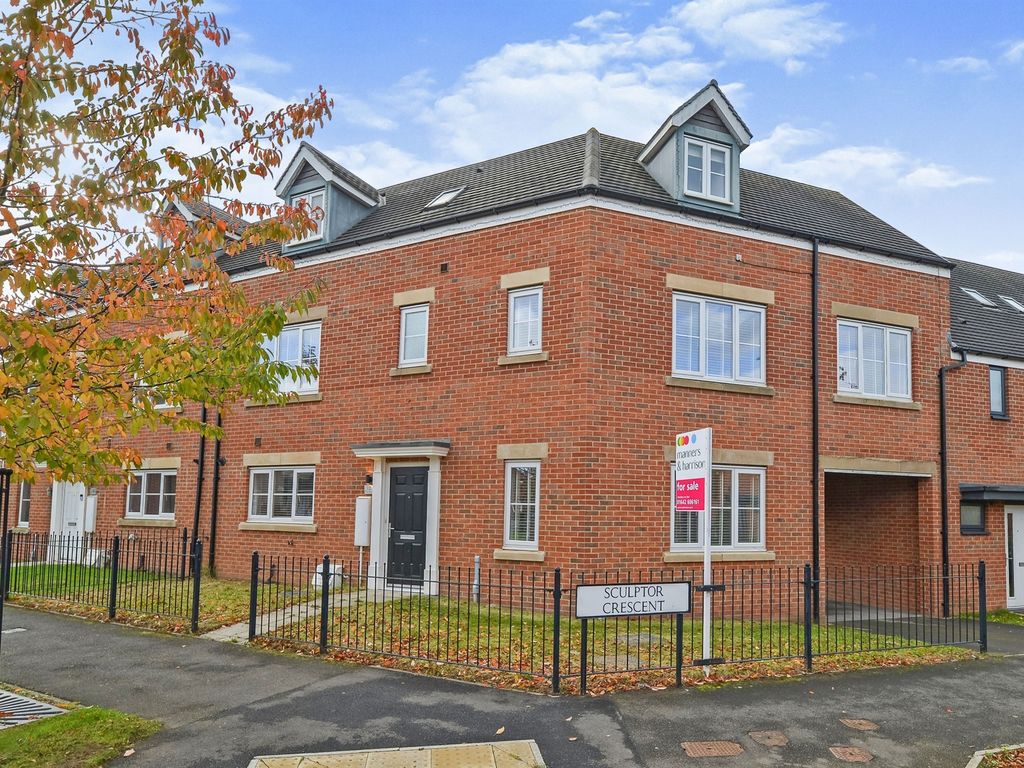 5 bed semidetached house for sale in Sculptor Crescent, StocktonOn