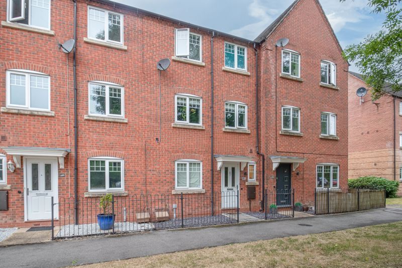 5 bed property to rent in Hedgerow Close, Redditch B98 Zoopla