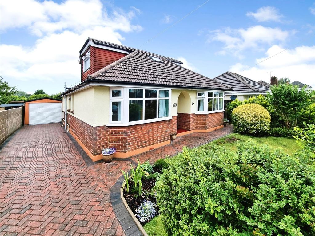 4 bed chalet for sale in Cranbrook Road, Parkstone, Poole BH12, £