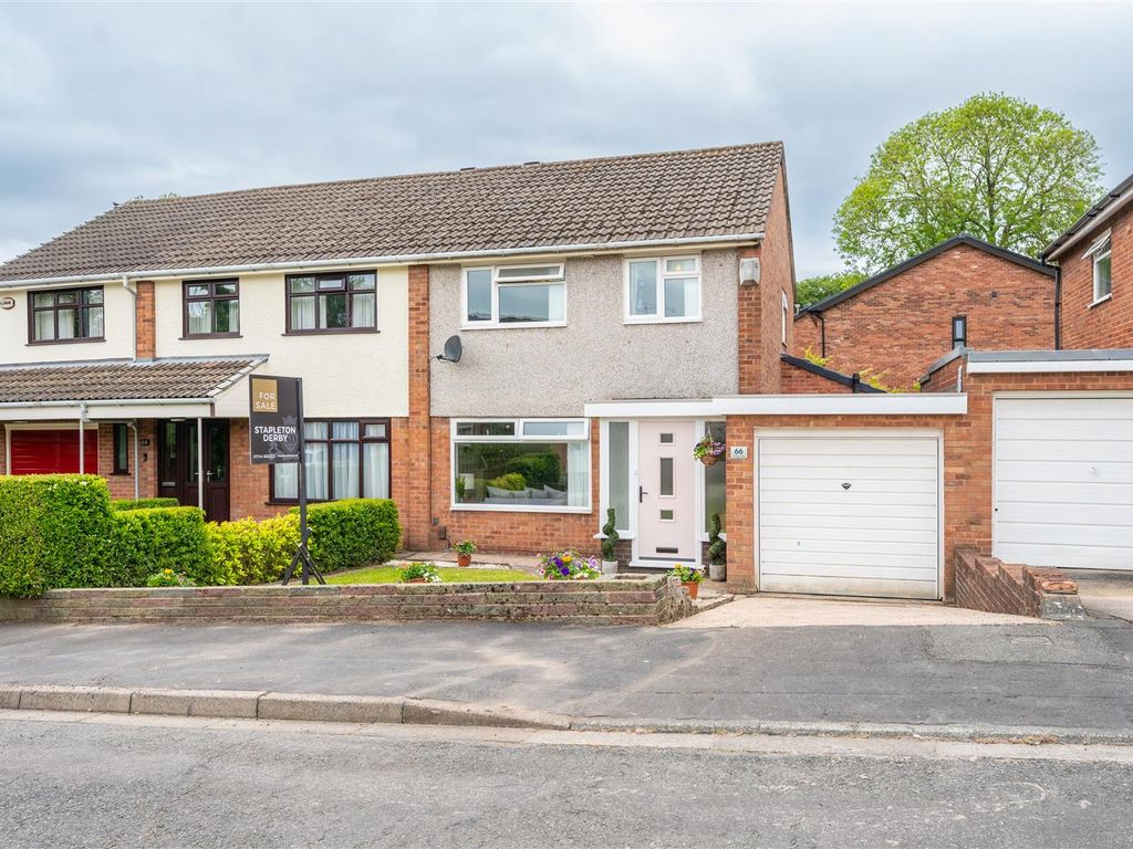 3 bed semidetached house for sale in Hawthorn Drive, Eccleston, St