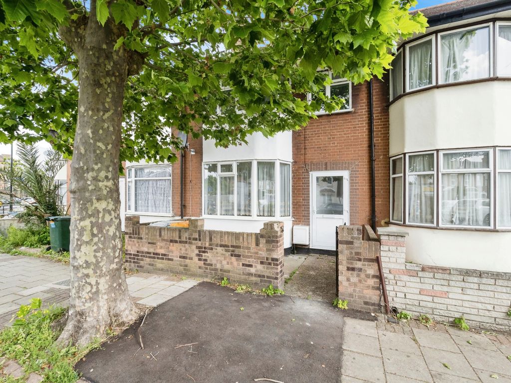 3 bed terraced house for sale in Boundary Road, Plaistow, London E13, £475,000 Zoopla