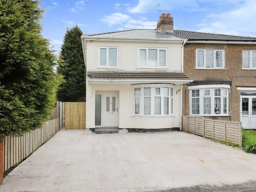 3 bed semidetached house for sale in Martin Street, Wolverhampton WV4