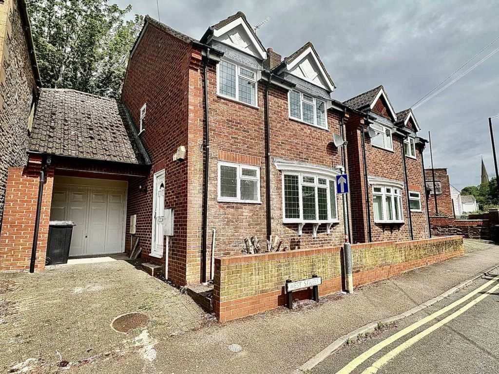 3 bed detached house for sale in West Street, Wellingborough NN9 Zoopla