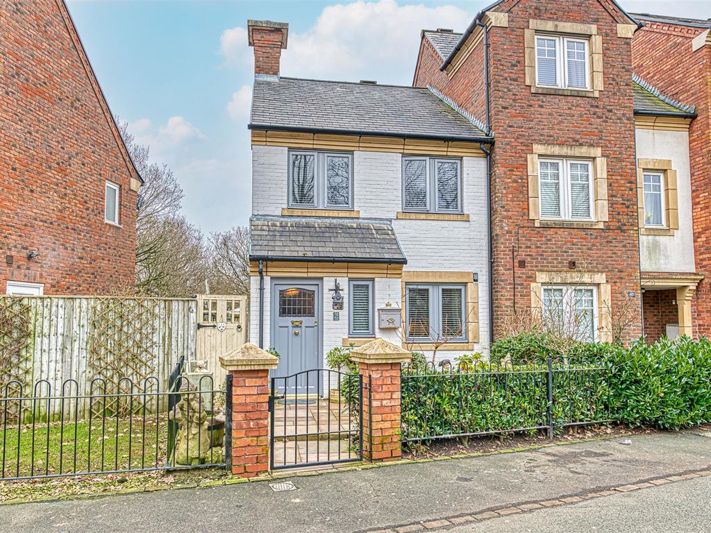 3 bed end terrace house for sale in Stockdale Drive, Great Sankey