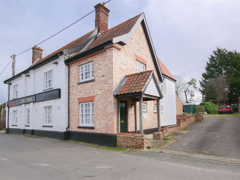 4 bed detached house for sale in The Lord Nelson Inn, Halesworth, Suffolk IP19, £700,000 Zoopla