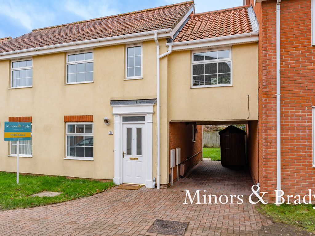 3 bed linkdetached house for sale in Pollywiggle Close, Norwich NR5