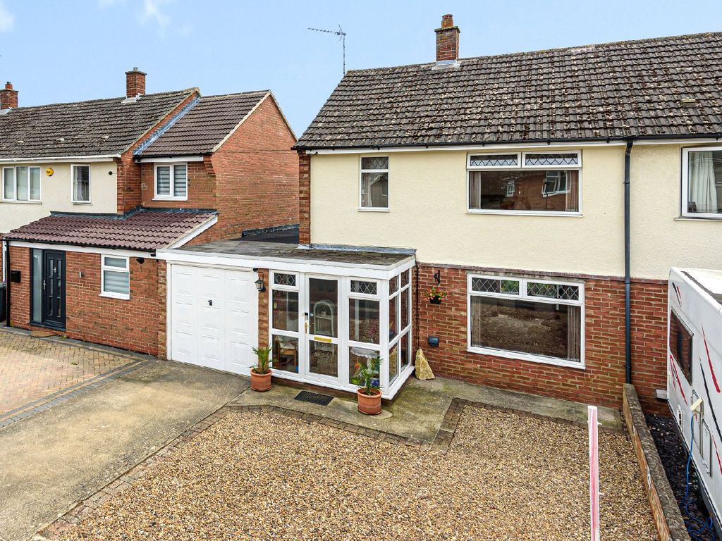 2 bed semidetached house for sale in Cromwell Crescent, Sleaford NG34