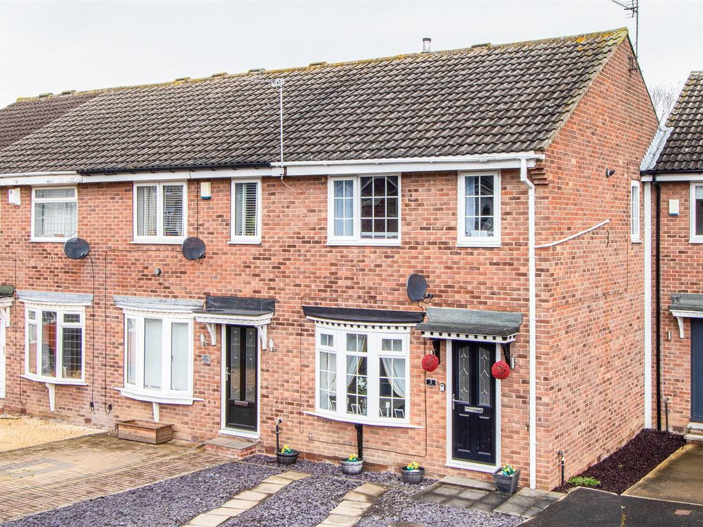 3 bed terraced house for sale in Farnham Way, Crofton, Wakefield WF4