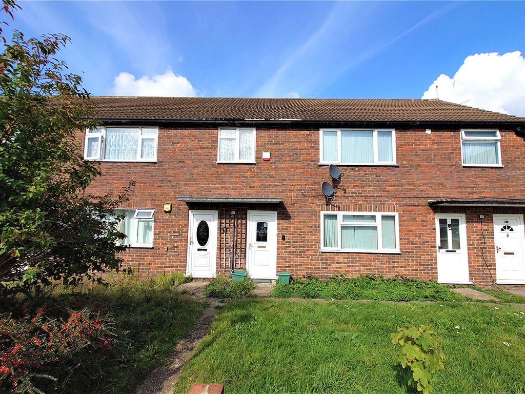 2 bed for sale in Cavendish Close, Hayes, Greater London UB4